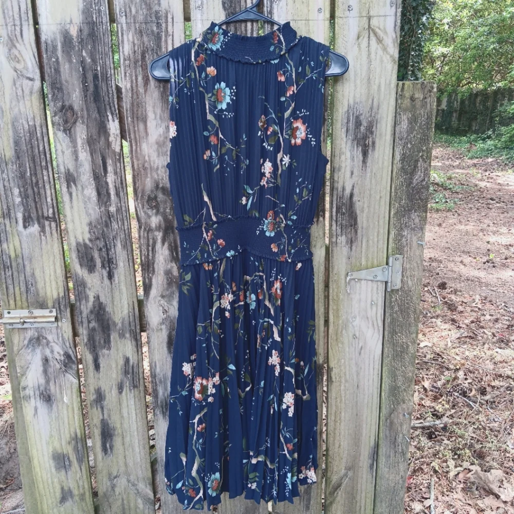NANETTE NANETTE LEPORE Floral Navy Pleated Sleeveless Dress 14 - Picture 1 of 6